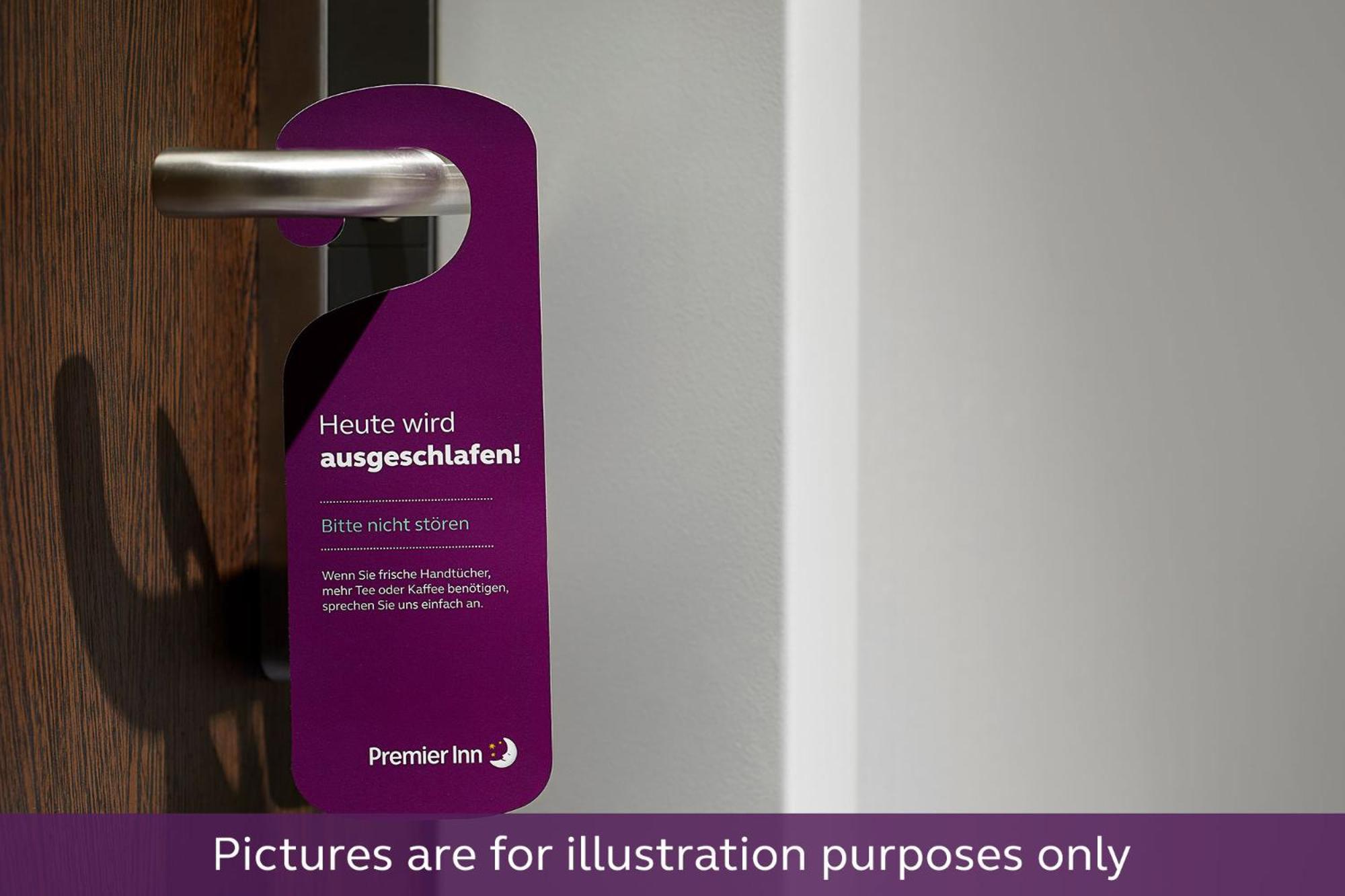 Premier Inn Stuttgart City Centre 외부 사진